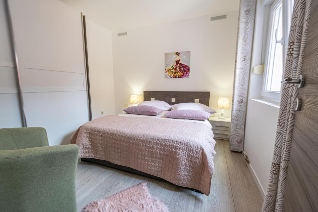 Two-Bedroom Apartment In Crikvenica Xcvii Exterior photo